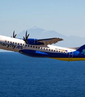 Canaryfly estrena el servicio de venta a bordo en sus rutas desde Tenerife · foto 2