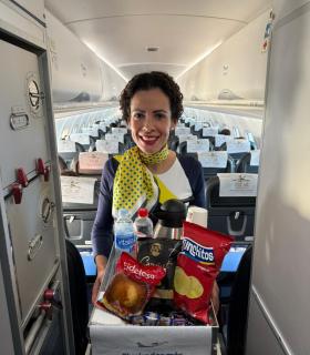 Canaryfly estrena el servicio de venta a bordo en sus rutas desde Tenerife · foto 1