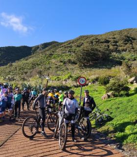 Casi un centenar de personas participan en la XVII Marcha ciclista Monte del Agua de Buenavista · foto 3
