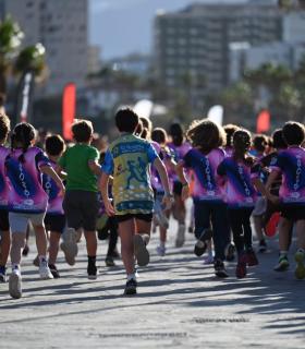 La XII San Silvestre solidaria e inclusiva reúne a más de 1.200 personas en una gran fiesta del deporte en Candelaria · foto 3