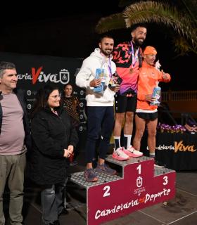 La XII San Silvestre solidaria e inclusiva reúne a más de 1.200 personas en una gran fiesta del deporte en Candelaria · foto 4