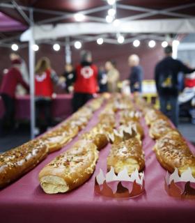 La Orotava volvió a disfrutar del Roscón de Reyes gigante · foto 3