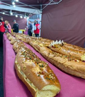 La Orotava volvió a disfrutar del Roscón de Reyes gigante · foto 1