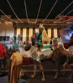 La Noche de los Sueños llena de ilusión y valores las calles de Candelaria en la víspera del Día de Reyes · foto 4