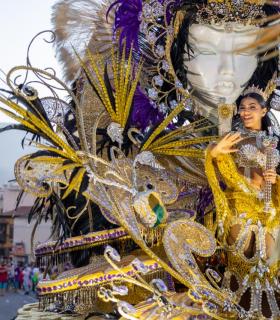 Cerca de 20.000 personas se dieron cita en el Coso Apoteosis de La Orotava · foto 7