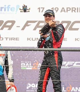 Victoria de Santi Concepción Jr. en Spa-Francorchamps - Bélgica · foto 2