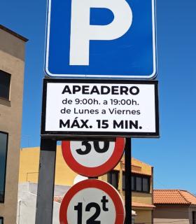 El Área de Tráfico y Movilidad incorpora nuevos apeaderos en el entorno comercial de La Estación · foto 1