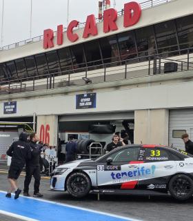 Santi Concepción supera un fin de semana lleno de contratiempos en Paul Ricard y ya piensa en Hungría · foto 1