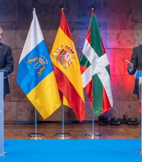 Canarias y Euskadi reclaman a Von der Leyen participar en la aplicación del Pacto Migratorio · foto 2