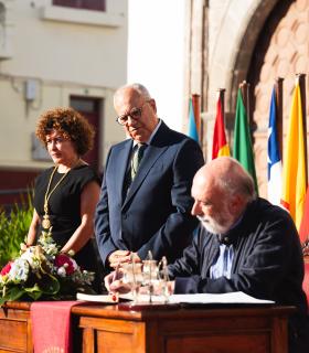 La Gomera reivindica la memoria y la democracia en el 534 aniversario de la partida de Colón · foto 1