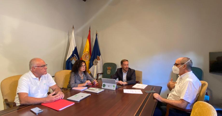 El Cabildo se une para pedir la ubicación del Centro Vulcanológico Español en La Palma