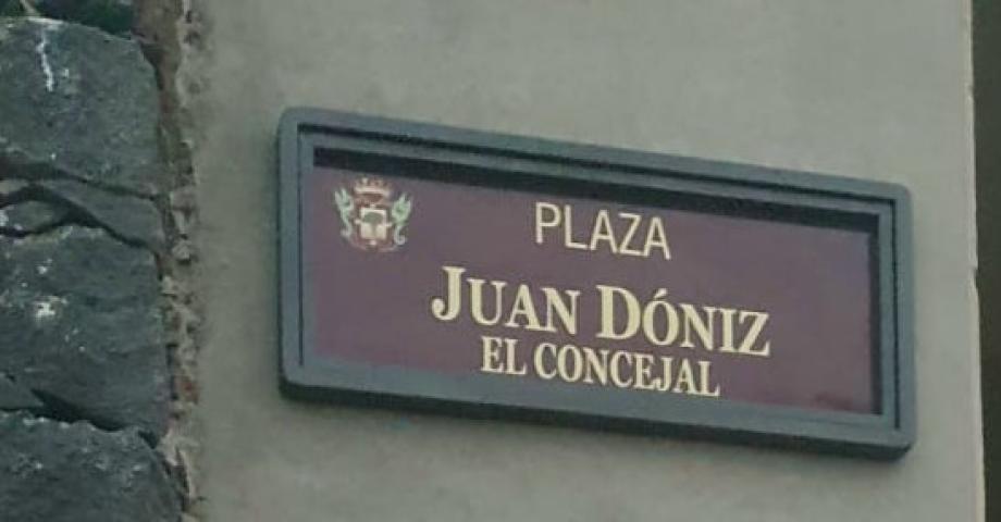 La Orotava: la Plaza de Benijos se rotula con el nombre de Juan Dóniz, el concejal