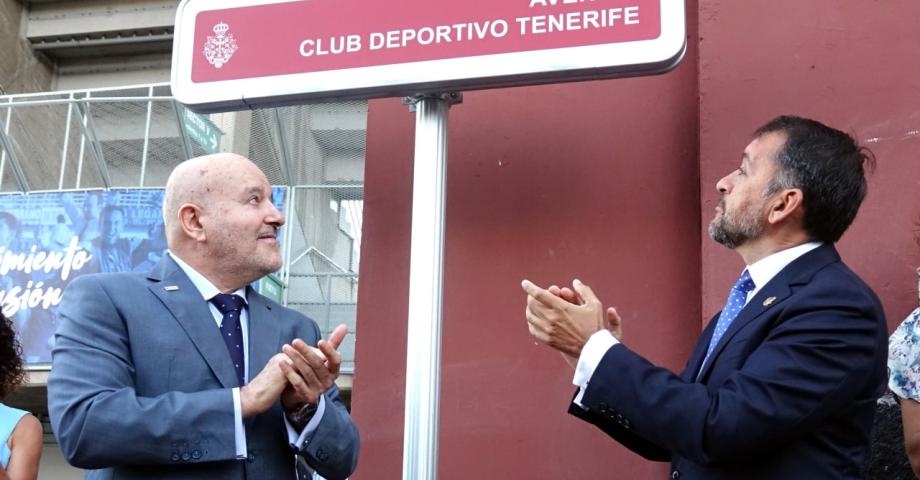 Santa Cruz de Tenerife reconoce al CD Tenerife con una calle con motivo del centenario de su fundación