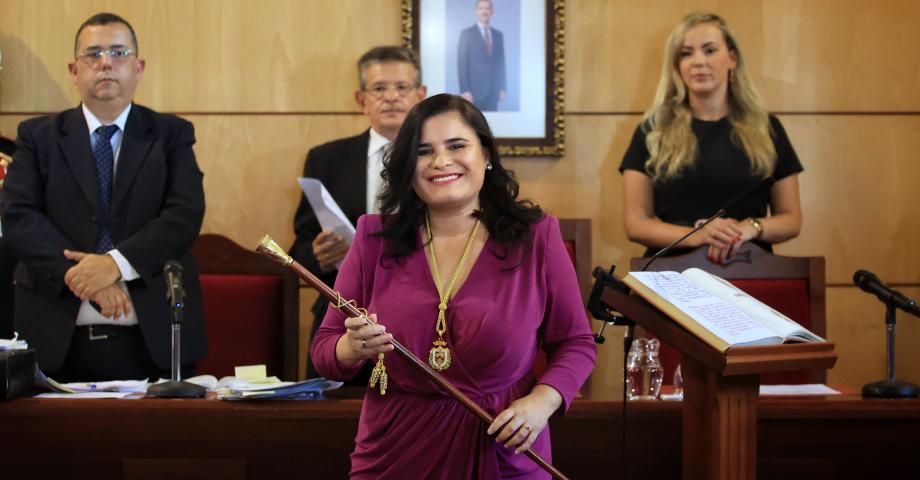 Mari Brito toma posesión como alcaldesa de Candelaria