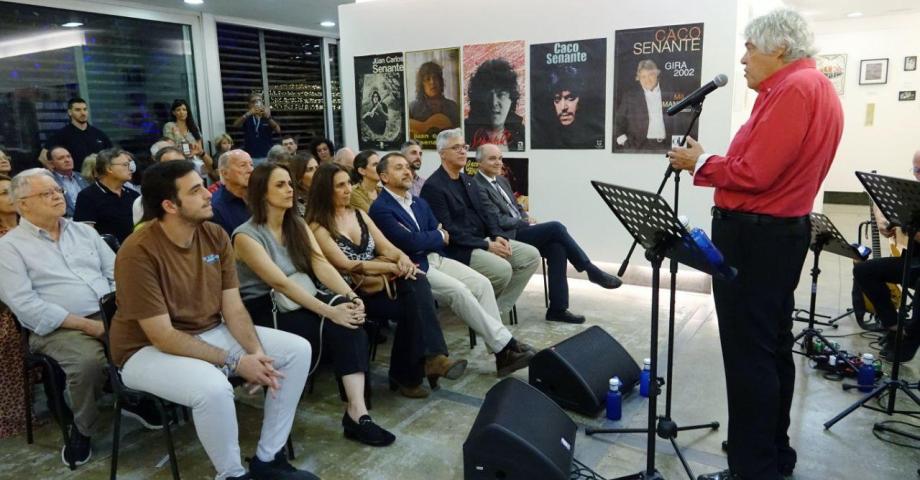 Caco Senante inaugura la exposición "La salsa de la vida“ en la Sala de Arte García Sanabria