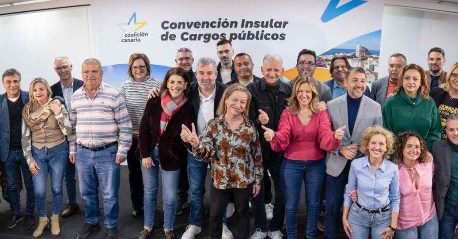 CC de Tenerife muestra su fortaleza al reunir a más de 300 cargos para abordar los desafíos del futuro de la isla