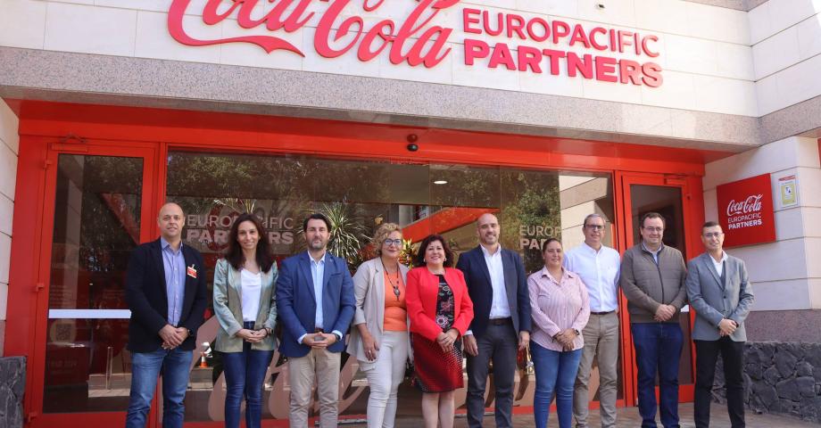 El Ayuntamiento de Tacoronte y Coca-Cola subrayan el protagonismo de la compa&ntilde;&iacute;a en la ciudad
