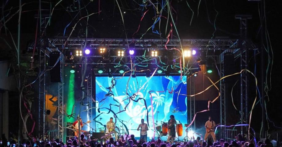 M&aacute;s de 2.000 personas asisten al concierto de El Vega Life en el Festival SUMA