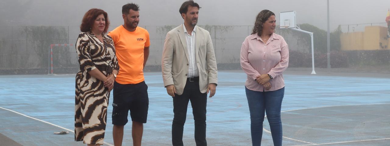 En marcha la construcci&oacute;n de una pista multideporte en la urbanizaci&oacute;n La Atalaya