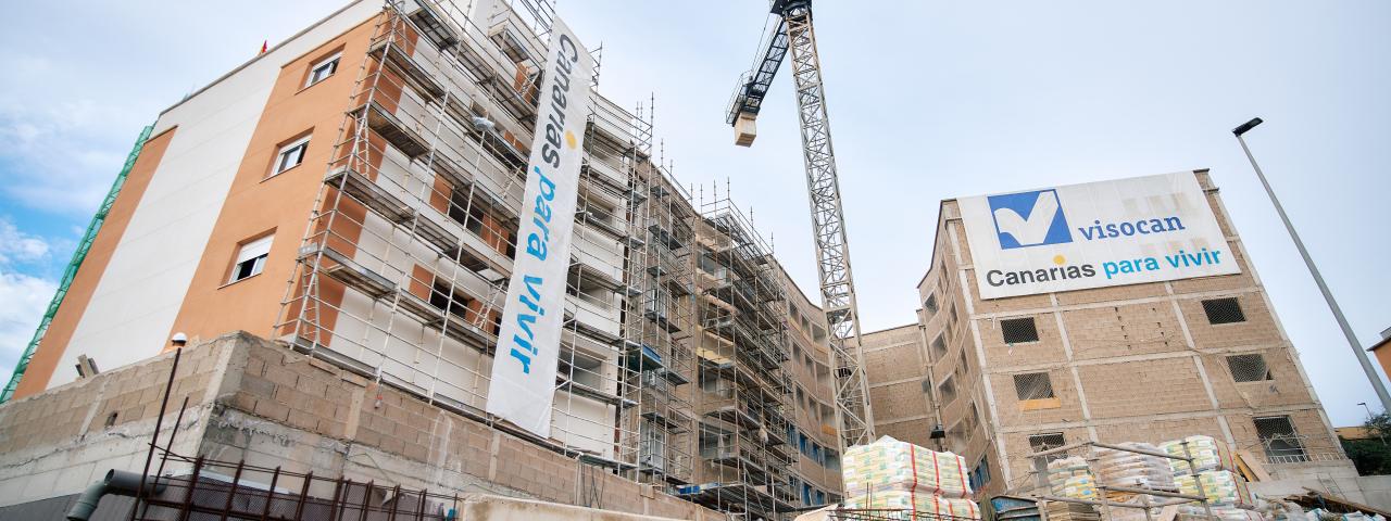 Pablo Rodr&iacute;guez visita el piso piloto de las 100 viviendas protegidas que construye Visocan en Santa Cruz de Tenerife
