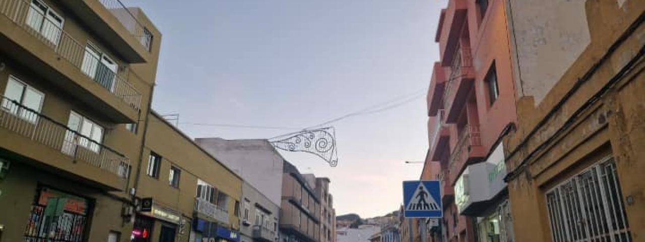 CC de La Victoria denuncia el deficiente alumbrado navide&ntilde;o en el municipio y el empobrecimiento del comercio local