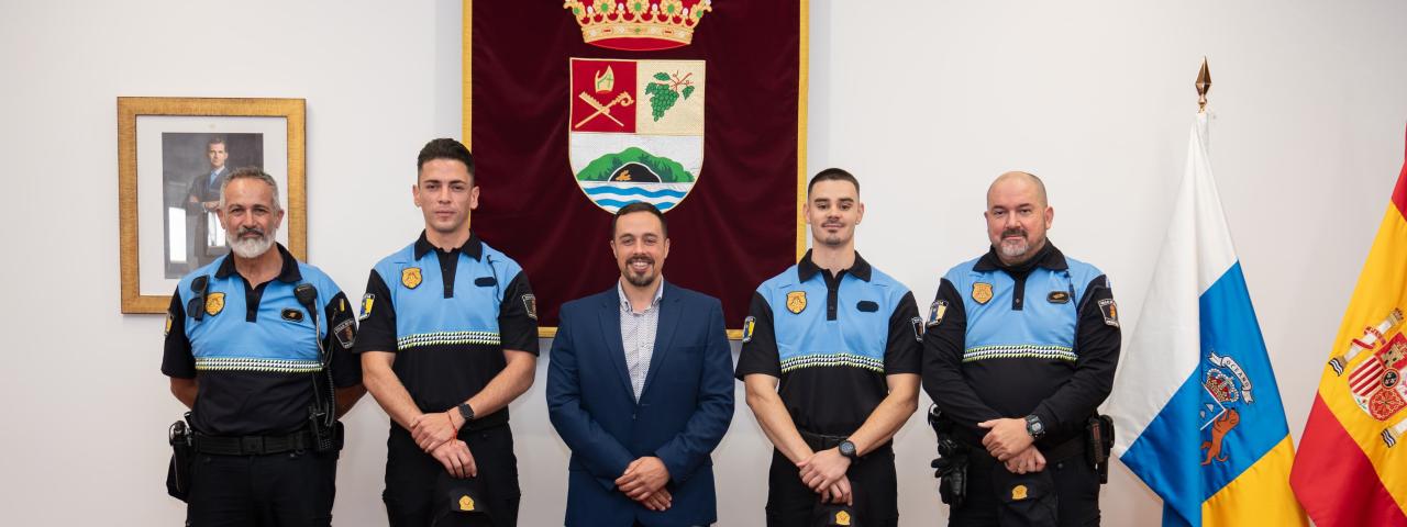 El Ayuntamiento de la Villa de Mazo incorpora dos nuevos polic&iacute;as locales
