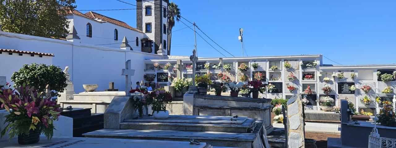 El Cementerio de Tacoronte ampl&iacute;a su horario de apertura por el D&iacute;a de Finados