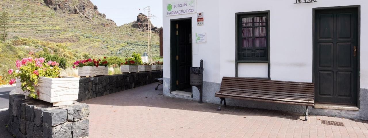 Las farmacias refuerzan su papel en Santa Cruz de Tenerife: 2.137 farmac&eacute;uticos colegiados y 400 puntos de atenci&oacute;n repartidos por toda la provincia