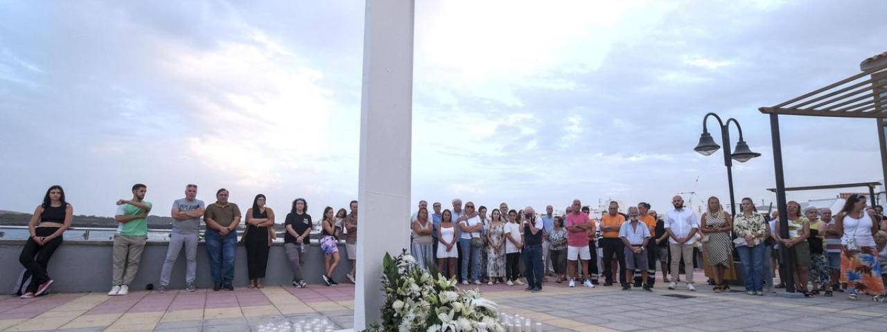 Telde mantiene vivo el recuerdo de las v&iacute;ctimas del JK5022 desde el respeto y la intimidad