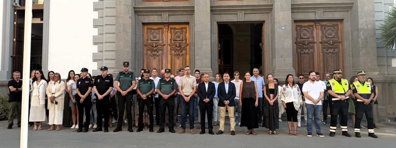 Santa Cruz guarda un minuto de silencio por las últimas víctimas de violencia machista