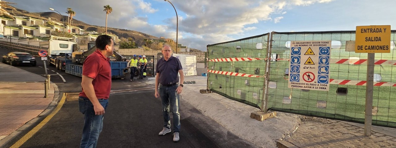 Comienzan los trabajos de demolición del antiguo Hotel Tenerife Tour en Las Caletillas