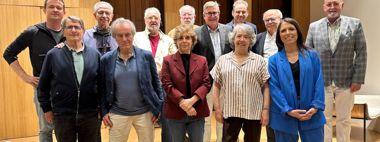 El movimiento civil de 'Senadoras y senadores por la Democracia' celebra que su iniciativa de listas unitarias de la izquierda al Senado salga adelante prácticamente en toda España