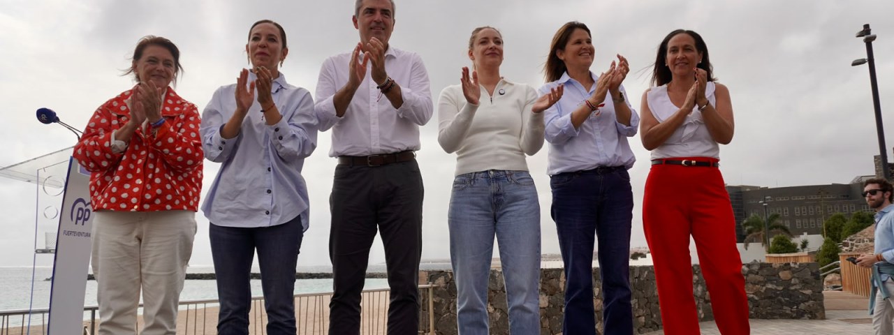 El PP de Canarias reivindica en Fuerteventura una representación propia en el Congreso y el Senado y centra su mensaje en vivienda, inmigración, empleo y fiscalidad