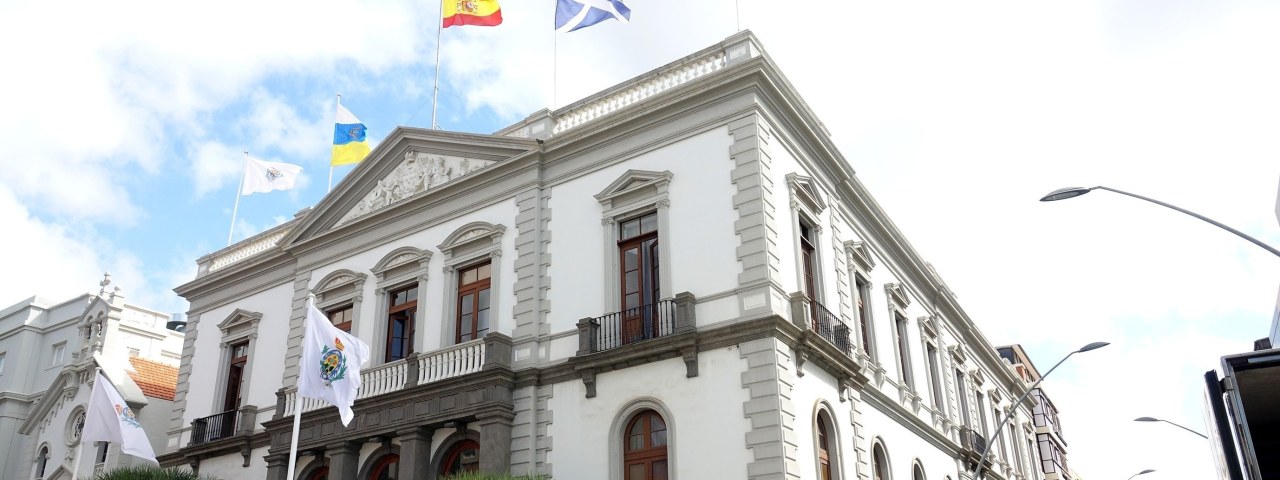 Santa Cruz coordina con la Subdelegación del Gobierno la respuesta a los mensajes violentos